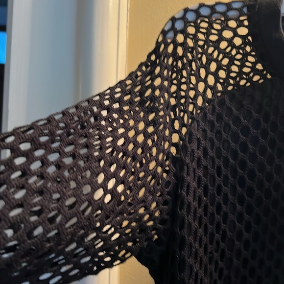 Milly black “fishnet” sweater/top. Size 10 - Picture 3 of 6
